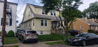 44 Howard St in Bloomfield, NJ - Building Photo