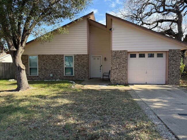 3203 Bahia Dr in College Station, TX - Building Photo - Building Photo