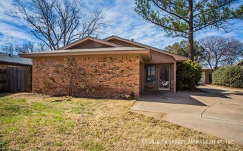 4427 75th Dr in Lubbock, TX - Building Photo - Building Photo