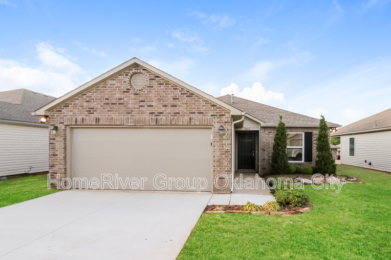 2016 Taylor St in Chickasha, OK - Building Photo