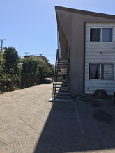 1124 W 117th St in Los Angeles, CA - Building Photo - Other