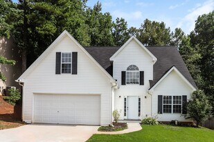 2060 Club Bay Dr in Villa Rica, GA - Building Photo