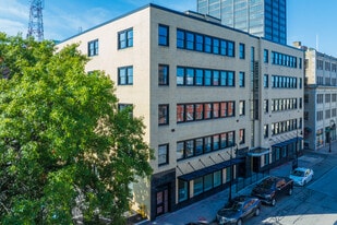 Trade Center Apartments in Manchester, NH - Building Photo