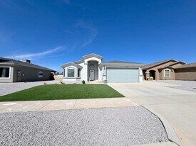 629 David Ortiz St in Socorro, TX - Building Photo