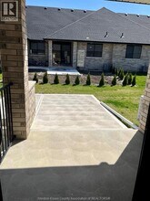 402 Westcott Rd in Amherstburg, ON - Foto de edificio - Building Photo