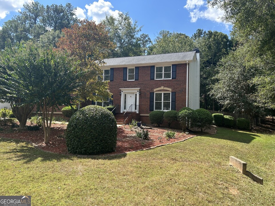 140 Yorkshire Rd in Bogart, GA - Foto de edificio