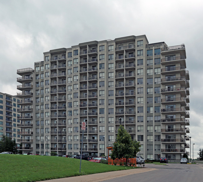 Westmount Estates II in London, ON - Building Photo - Building Photo