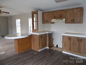 146 Thornwood Ln in Stanley, NC - Foto de edificio - Building Photo