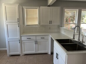 2021 15th St in Lubbock, TX - Building Photo - Building Photo