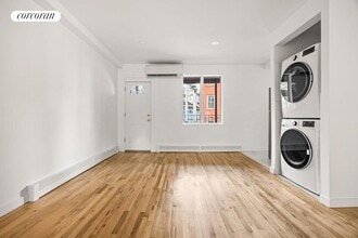 81 Broadway in Brooklyn, NY - Building Photo - Building Photo