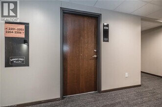 108 Garment St in Kitchener, ON - Building Photo - Building Photo