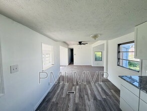 2229 Maureen Blvd N in Obetz, OH - Building Photo - Building Photo
