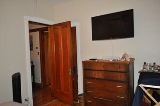 5105 W Cornelia Ave, Unit 1 in Chicago, IL - Foto de edificio - Building Photo