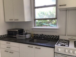 58-67 57th Rd-Unit -1L in Queens, NY - Building Photo - Building Photo