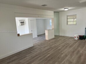 1707 NW 14th Ct in Fort Lauderdale, FL - Building Photo - Building Photo