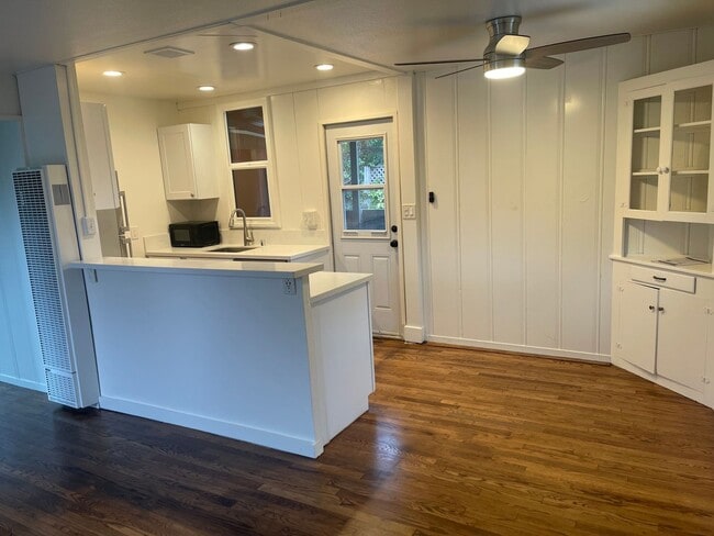 4965 Mansfield St in San Diego, CA - Building Photo - Building Photo