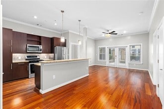 870 Inman Vlg Pkwy NE in Atlanta, GA - Building Photo - Building Photo
