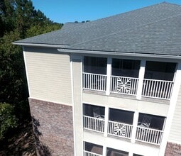 Grandview Apartments in Charleston, SC - Foto de edificio - Building Photo