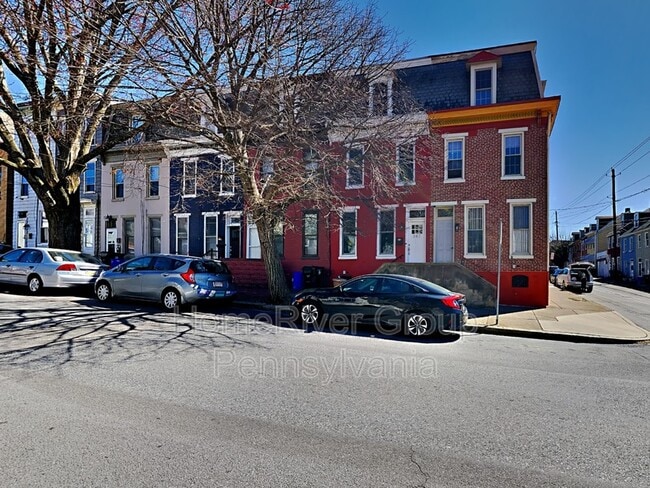 205 Calder St in Harrisburg, PA - Building Photo - Building Photo