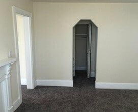 405 W Davis St-Unit -Unit E in Burlington, NC - Foto de edificio - Building Photo