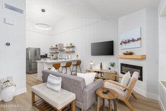 5704 E Aire Libre Ave in Scottsdale, AZ - Building Photo - Building Photo