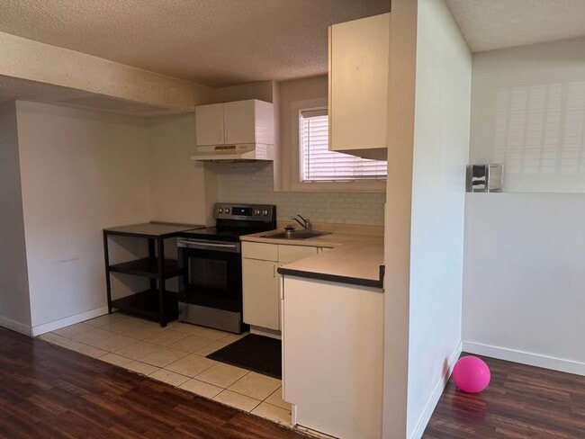 106 Taravista Dr NE in Calgary, AB - Building Photo - Building Photo
