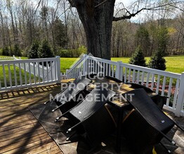 160 Percy Ln in Mayodan, NC - Foto de edificio - Building Photo