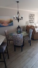 320 Horse Creek Dr in Naples, FL - Building Photo - Building Photo