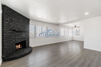 789 W 18th St in Los Angeles, CA - Building Photo - Building Photo