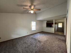 3570-3572-3572 Prescott Dr in Columbia, MO - Building Photo - Building Photo