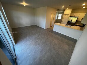 2703 SE 10th St in Homestead, FL - Building Photo - Building Photo