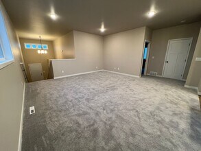 3603 33rd St S in Moorhead, MN - Building Photo - Building Photo