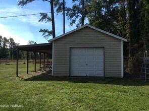 6045 US-17 in Vanceboro, NC - Building Photo - Building Photo