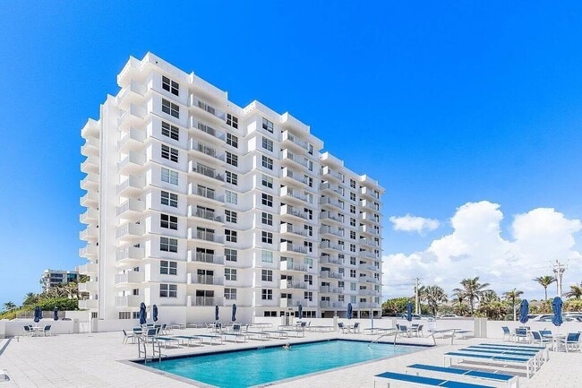 4505 S Ocean Blvd in Highland Beach, FL - Building Photo - Building Photo