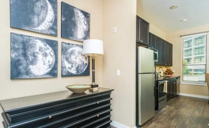 70 E Briar Hollow Ln Photo