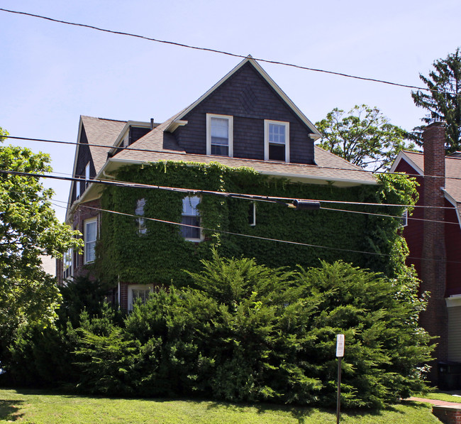 127 Elmgrove Ave in Providence, RI - Building Photo - Building Photo