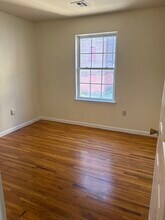 60 Arlington Ave, Unit 2 in Newark, NJ - Foto de edificio - Building Photo