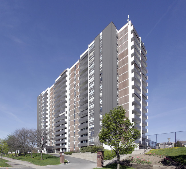 Upper Middle Place in Burlington, ON - Building Photo - Primary Photo