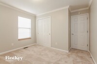 592 Hannah Pl photo'
