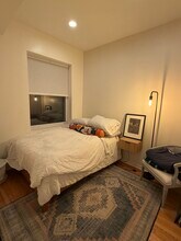 2614 W Thomas St, Unit 2 in Chicago, IL - Building Photo - Building Photo