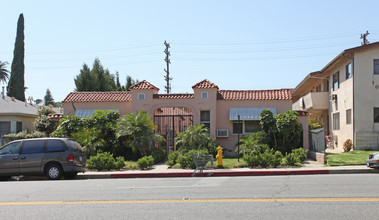 1049 Western Ave in Glendale, CA - Foto de edificio - Building Photo