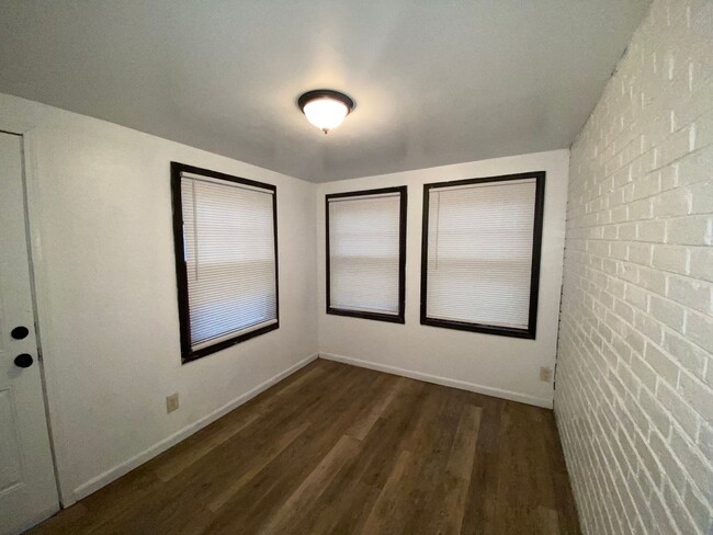 property at 250 S Hartnett Ave
