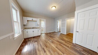 4203 Howlett Ave in Cleveland, OH - Building Photo