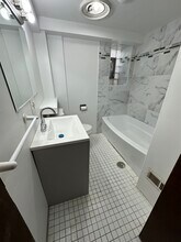 2908 N Spaulding Ave, Unit Coach House in Chicago, IL - Building Photo - Building Photo
