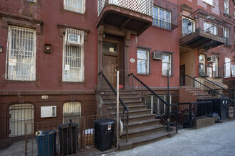 242 Keap St in Brooklyn, NY - Foto de edificio - Building Photo