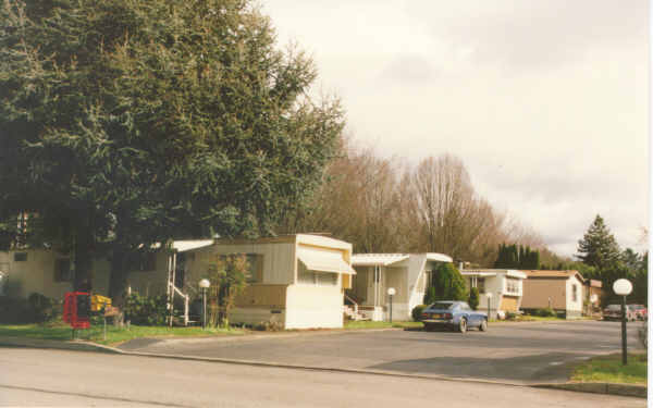 Walnut Mobile Home Park in Wilsonville, OR - Building Photo - Building Photo