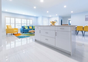 6466 NW 20th St in Margate, FL - Building Photo - Building Photo