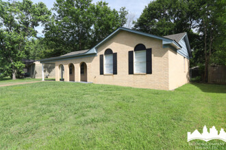 3140 Forest Glen Dr in Horn Lake, MS - Building Photo - Building Photo