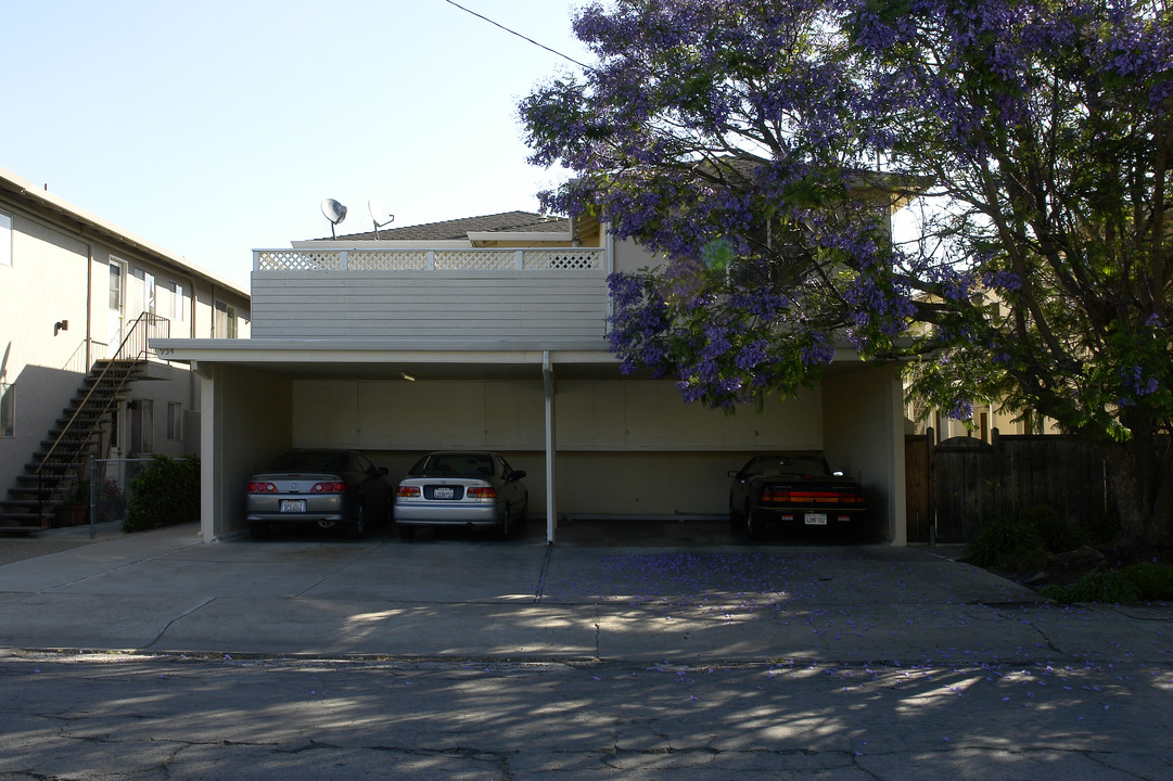 954 Fremont in Menlo Park, CA - Foto de edificio