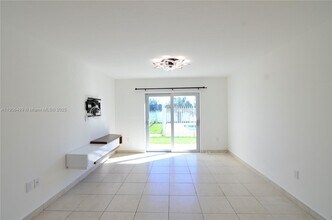 9911 W Okeechobee Rd in Hialeah, FL - Building Photo - Building Photo